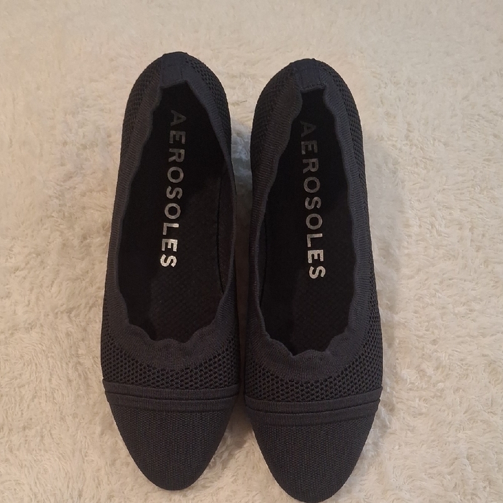 AEROSOLES Black Minimalist Flats